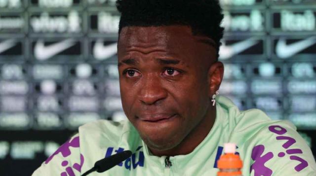 kaiyun-谈到种族歧视 维尼修斯哭了 但他说他会继续斗争