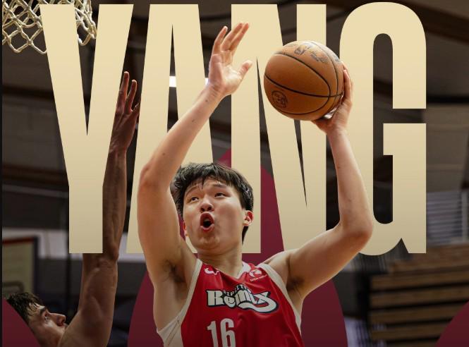 开云登录-游刃有余，杨瀚森G联赛拿下14+17两双，抢下6个前场板