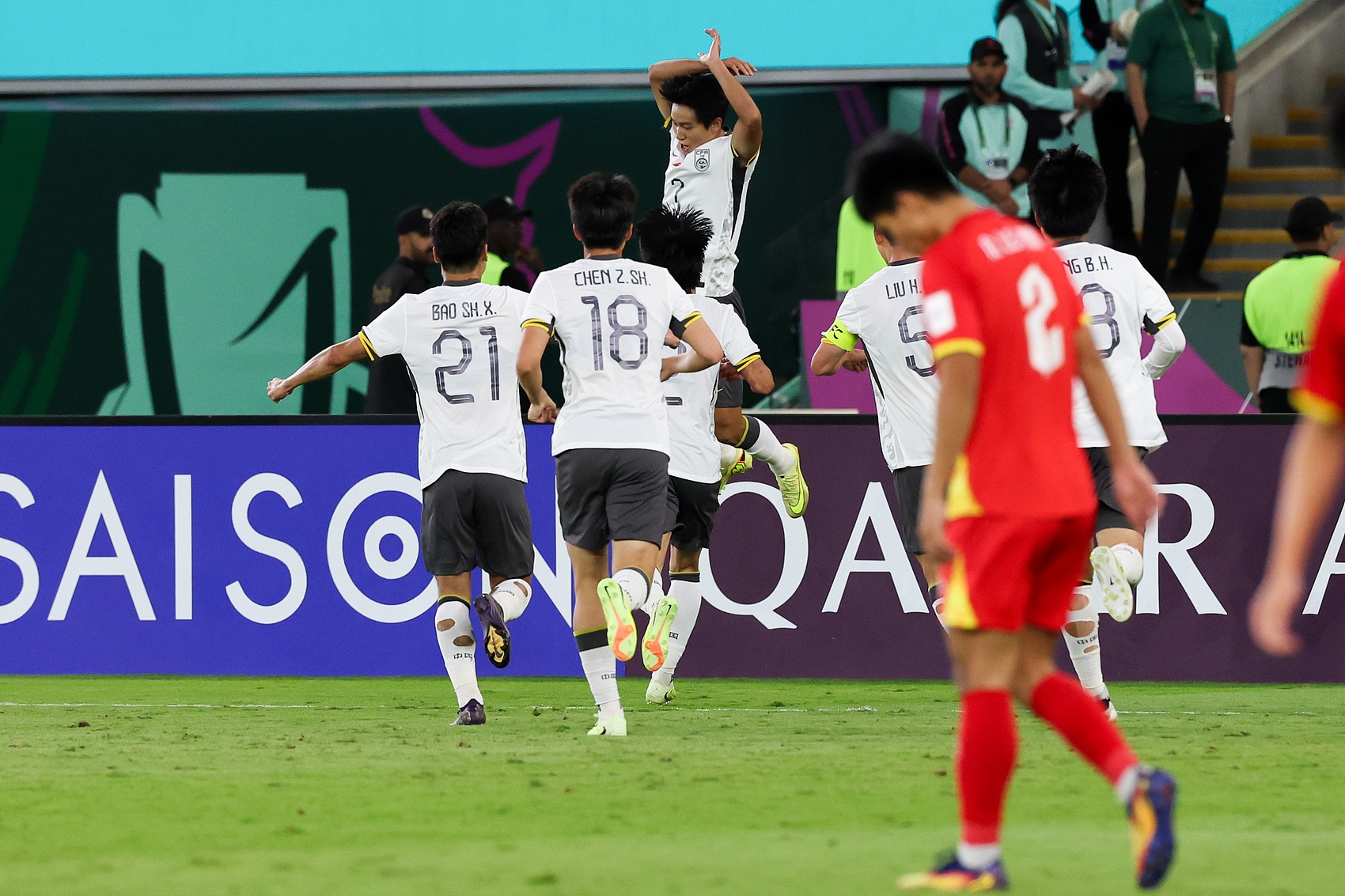 开云中国-国脚盛赞U23国足：这帮兄弟很团结，赢球理所应当