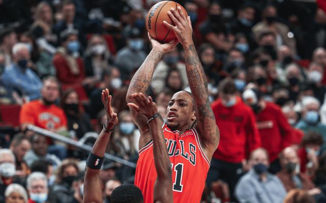 1643526051339084955.png DeMar-DeRozan.png